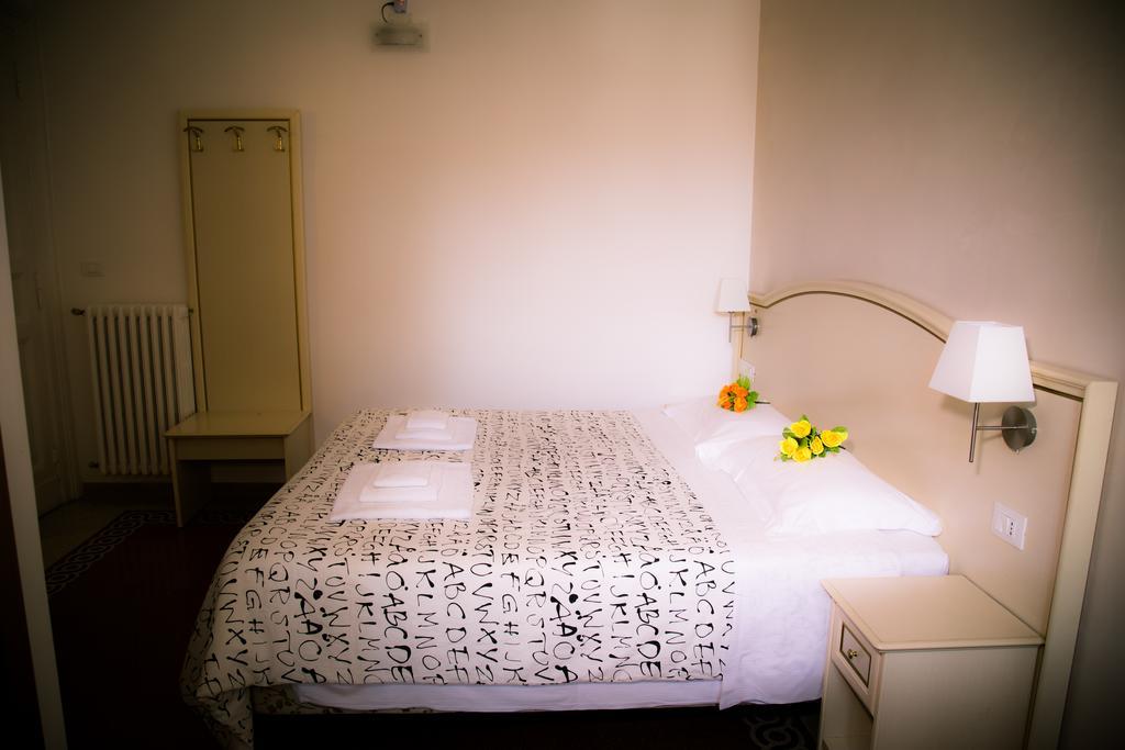 St. Peter Central Rooms B&B Roma Exterior foto