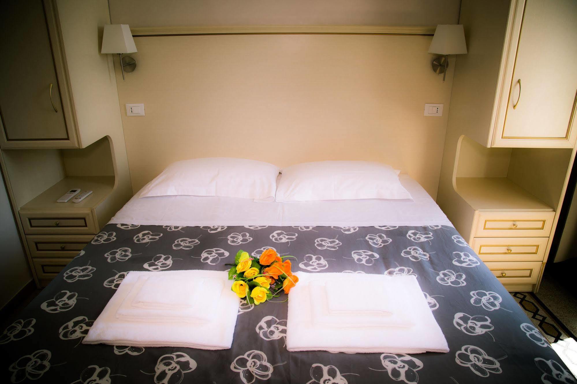 St. Peter Central Rooms B&B Roma Exterior foto